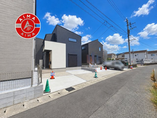 福岡市早良区原8丁目第1-5棟（4号棟）の前面道路含む現地写真|見学の時間などお気軽にお問い合わせ下さい。