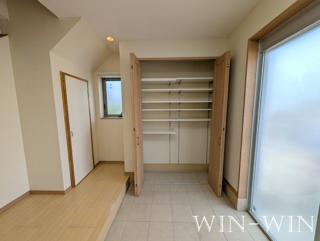 東小鷹野2丁目貸家の玄関