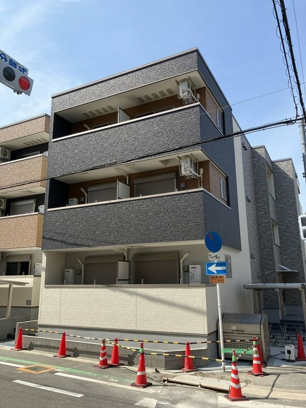 大阪市住吉区遠里小野６丁目のアパートの外観