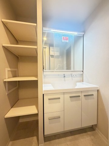 シャルム長田の洗面所
