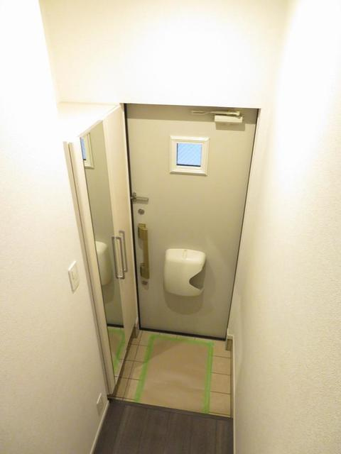 カーサグロリアⅡの玄関