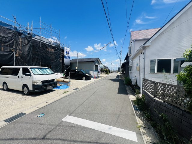 東浦町緒川天白30-1『仲介手数料無料』新築一戸建て・建売の前面道路含む現地写真