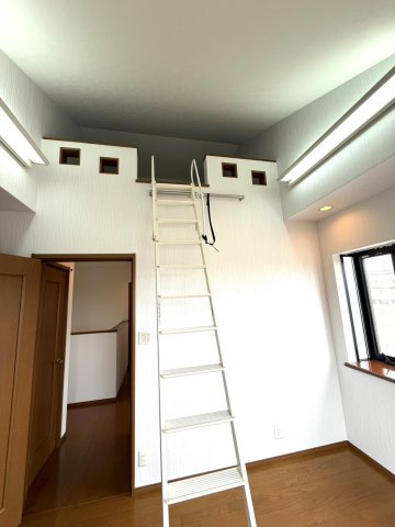 堺市美原区平尾　中古戸建の洋室