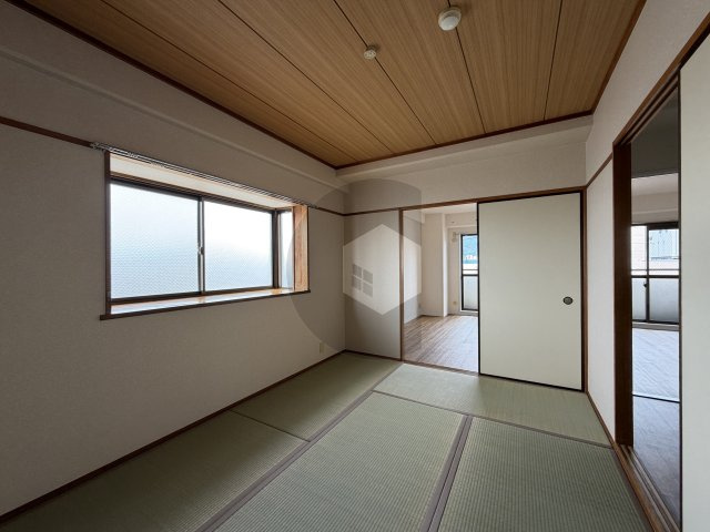 シャトー中野の和室
