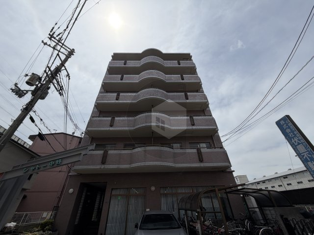 シャトー中野の外観