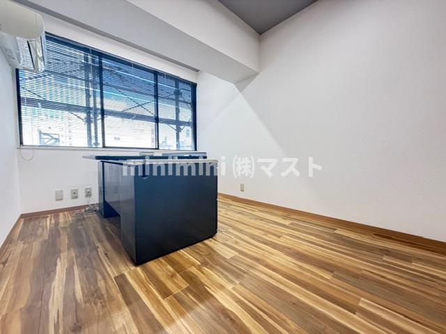 本町セントラルハイツの洋室