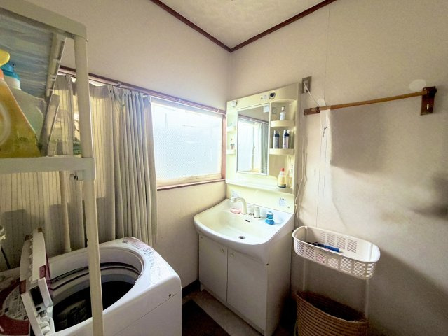 那珂市菅谷中古戸建の脱衣所