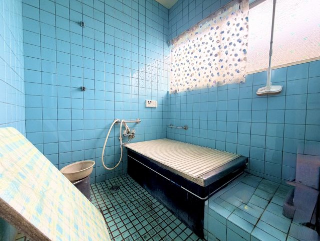那珂市菅谷中古戸建の浴室