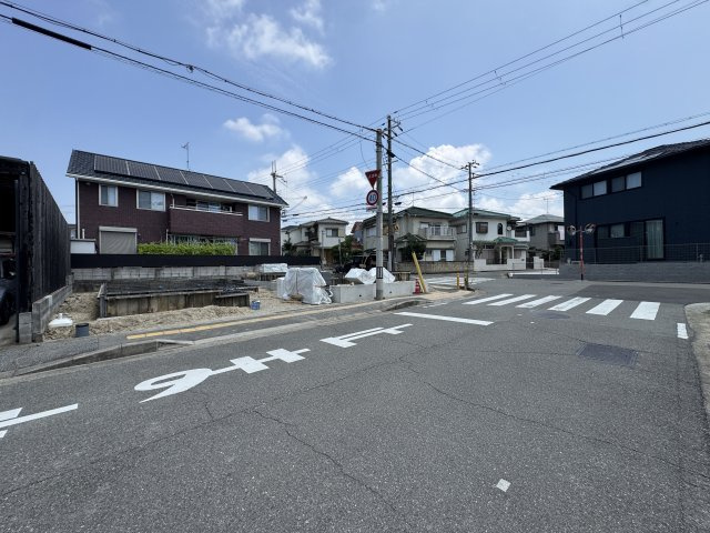 明石市西明石町２丁目新築戸建１号棟の前面道路含む現地写真|2026年7月20日撮影