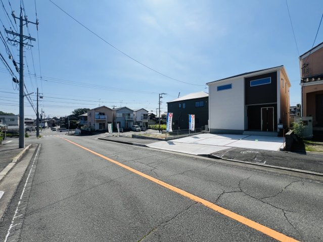 知多市梅が丘1丁目149番、149番1、149番2『仲介手数料無料』新築一戸建て・建売の前面道路含む現地写真