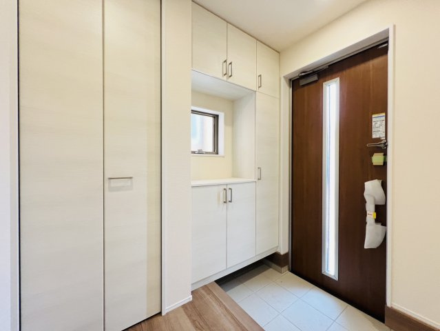 知多市梅が丘1丁目149番、149番1、149番2『仲介手数料無料』新築一戸建て・建売の玄関