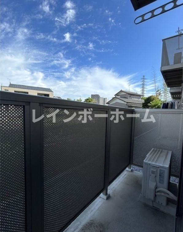 【仲介手数料：50％OFF】対象物件！のバルコニー|外からの目が気にならないバルコニーで洗濯物が干せます