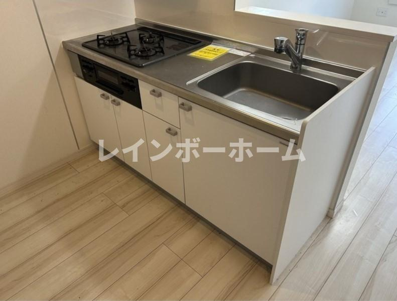 【仲介手数料：50％OFF】対象物件！のキッチン|コンパクトなキッチンで掃除もラクラク
