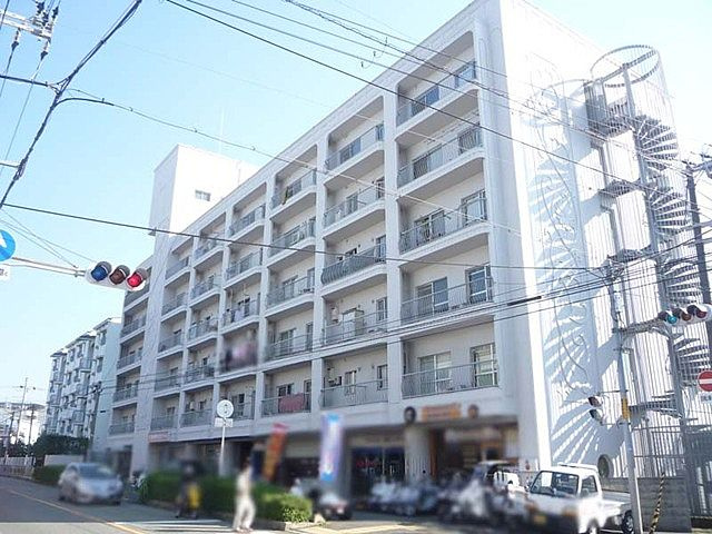 シャンボール豊中の外観