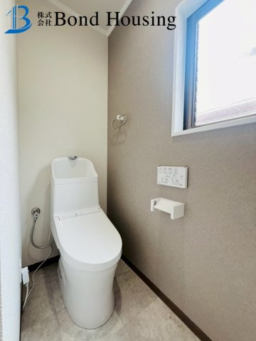 内装リフォーム済み物件　中野1丁目　中古戸建のトイレ