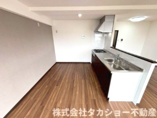 【キッチン】 | メゾン本町 | キッチンでお料理をお楽しみください