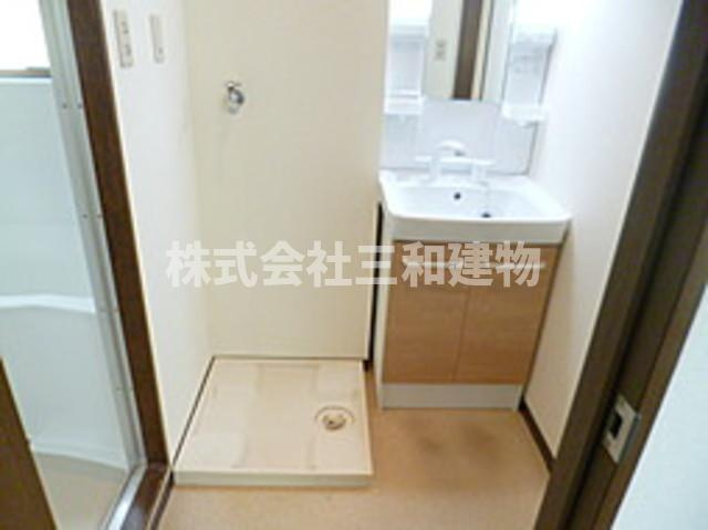 FIGARO下赤塚の独立洗面台|洗濯機置場