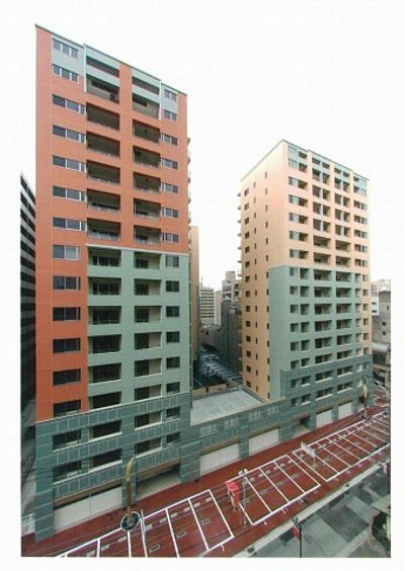 福岡市中央区舞鶴１丁目の賃貸マンションのエントランス