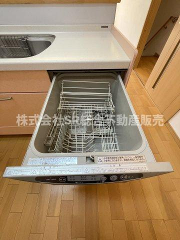布市町2丁目中古戸建の設備|食洗機があり洗い物の手間が省けます♪
