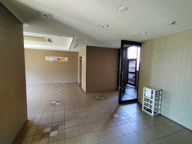 ルモングレース森之宮のロビー