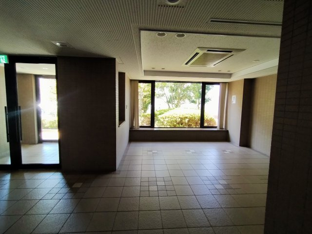ルモングレース森之宮のロビー