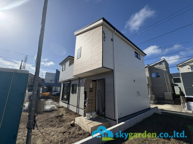 藤沢市高倉３期　新築戸建　全１棟の外観|令和8年8月7日撮影（建築中）
