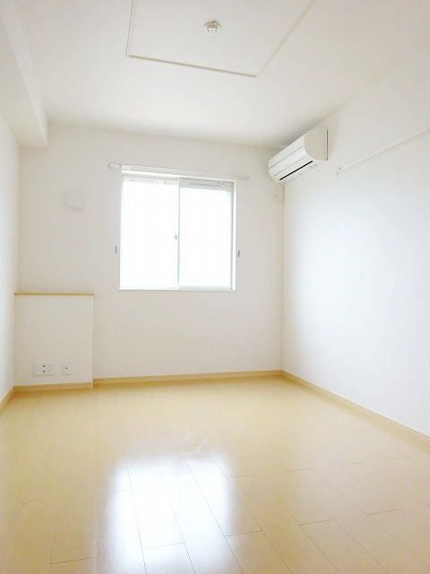 レインツリー　二番館の寝室