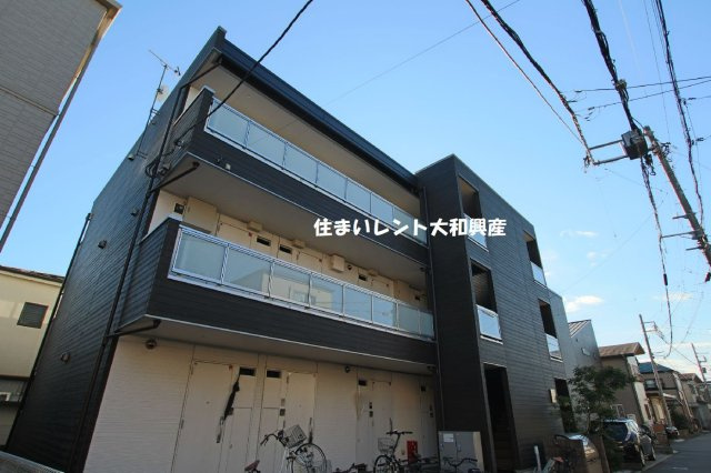 リブリ・シャルマンパルの外観