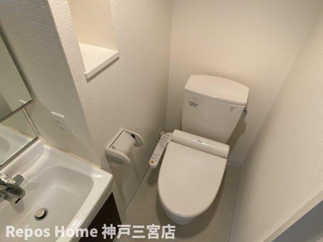 エステムコート神戸県庁前IVグランディオのトイレ