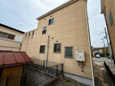 【外観】 | 和田町　中古一戸建 | 収納スペースも充実しております！家族の思い出も大切にしまっておけますね♪