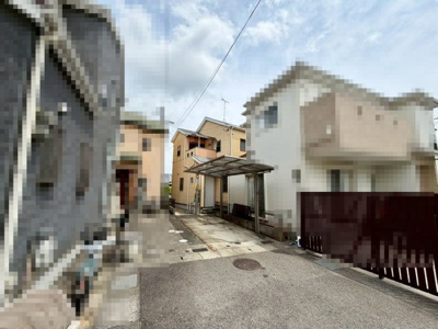 【前面道路含む現地写真】 | 和田町　中古一戸建 | 現地見学当日から承っております♪現地周辺の環境や、駅までの道のりなど周辺環境も合わせてご確認いただき、ぜひご検討ください！