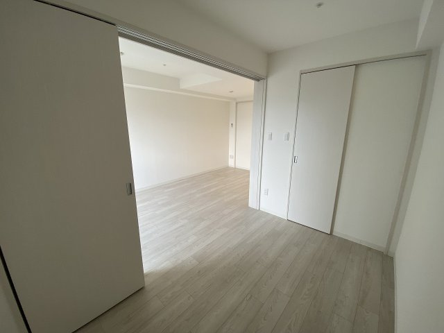 【洋室】アドバンス上町台シュタット