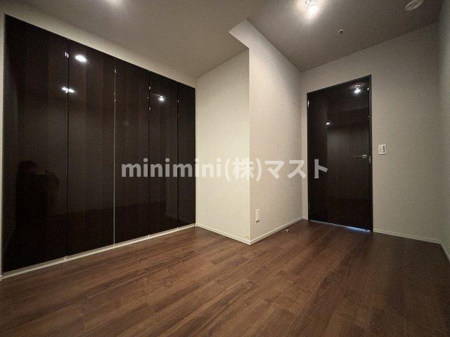 ローレルタワー堺筋本町の寝室