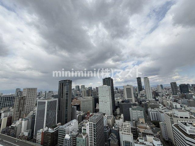 ローレルタワー堺筋本町の展望
