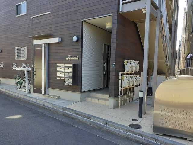 グリシーヌ２のエントランス