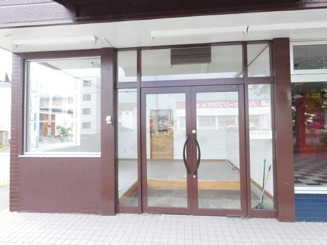 愛国東３－１－１６貸店舗のエントランス