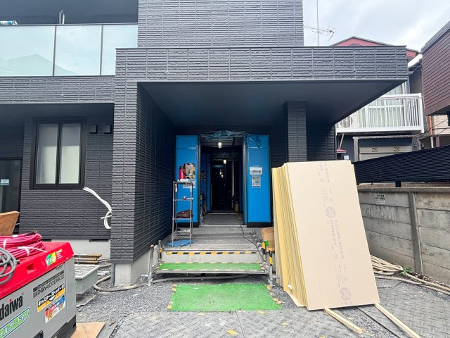 シャルマンSKJのエントランス|※内装イメージパースです