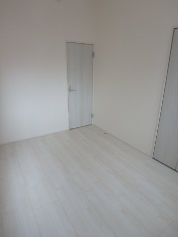 坂戸市元町新築戸建の洋室