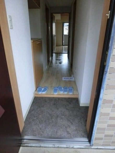 サニーコートの玄関