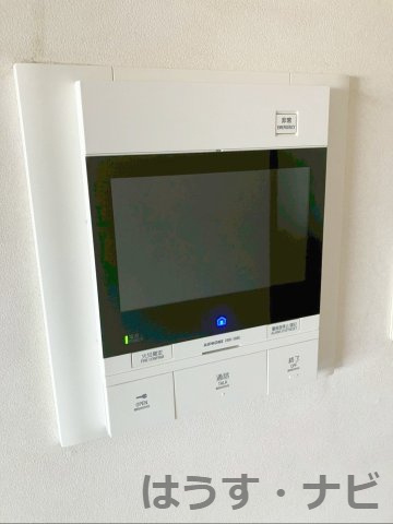 アムール長者原駅前の防犯設備|来訪者を映像で確認できるモニター付きインターホンです！