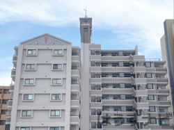 アムール長者原駅前