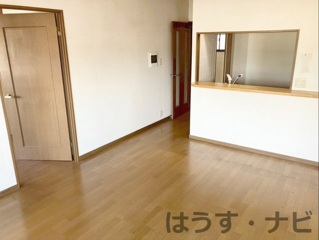 アムール長者原駅前の居間・リビング|※リフォーム中（10月中旬完工予定）
約11.7帖のLDK！