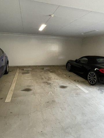 ヴァンヴェール府中の駐車場