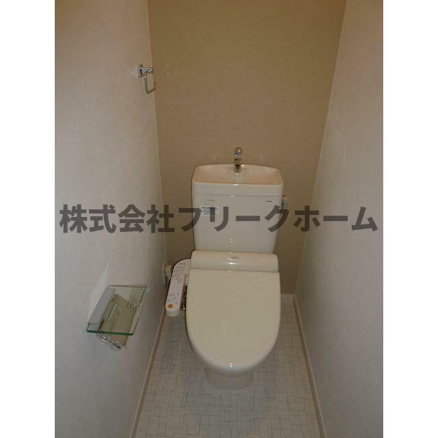 小金井市東町３丁目のアパートのトイレ
