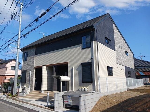 イーケートラストの外観|★新築★浴室一坪以上★エアコン2台★角部屋★防犯カメラ★