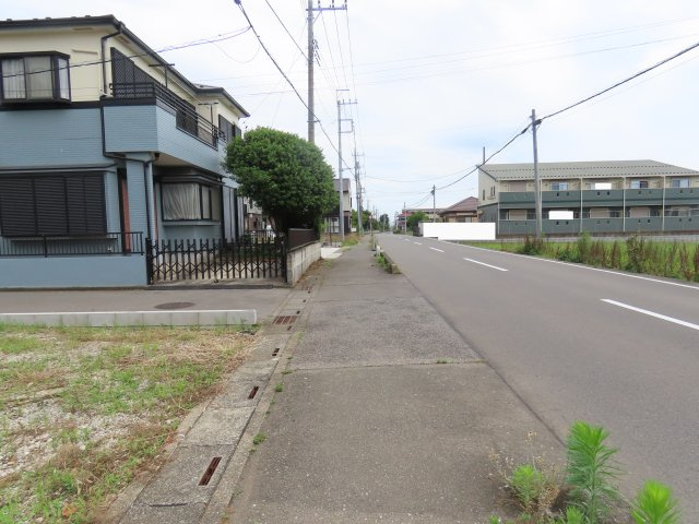 川越市天沼新田売地の前面道路含む現地写真