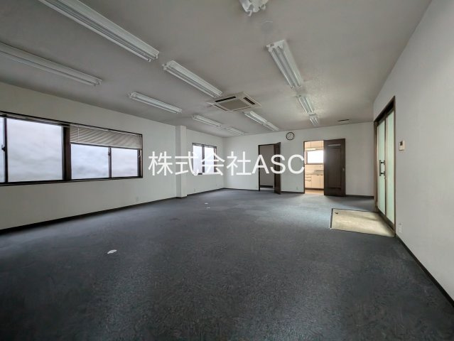 福島１棟　店舗・事務所の洋室