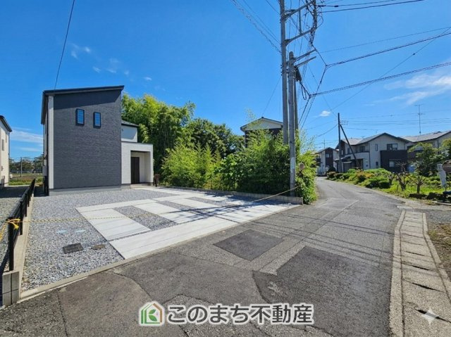 GRAFARE小山市神鳥谷2期の前面道路含む現地写真|前面道路含む現地写真