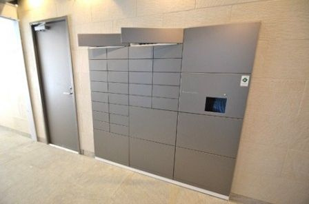 カーサスプレンディッド新宿御苑の設備|宅配ボックス