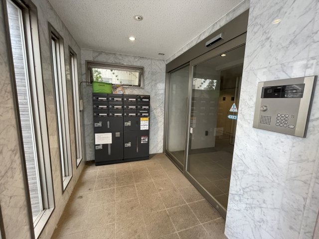 HouseK　南東角部屋　全室エアコン　オートロックのその他共用部分